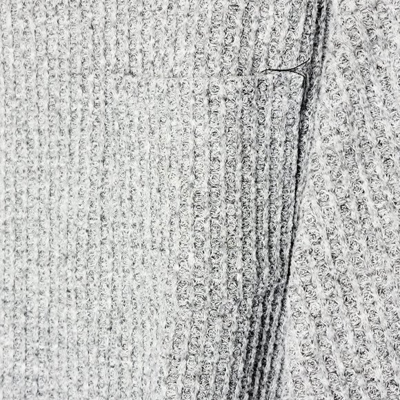 Wild Fable Women's Gray Marled Cropped Sweater Size Small - Picture 3 of 9